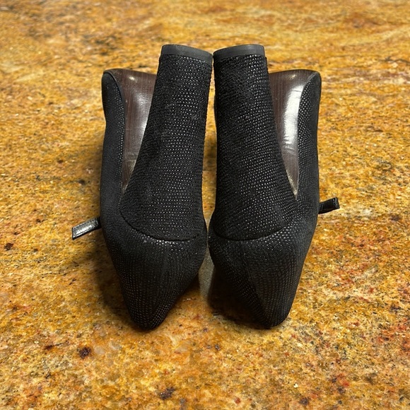 Stuart Weitzman Capsize pointed cap toe pump - Picture 6 of 11